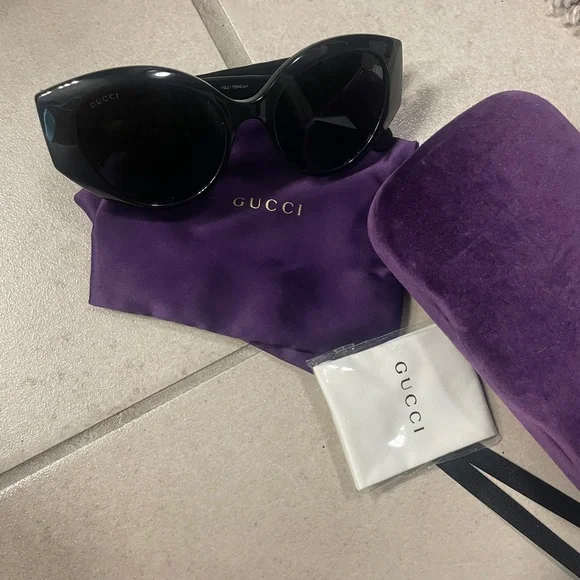 Authentic Gucci sunglasses style GG 0809S in black black grey NWT $465 51mz8Sfx4RL._AC_UY900_.jpg main image 3